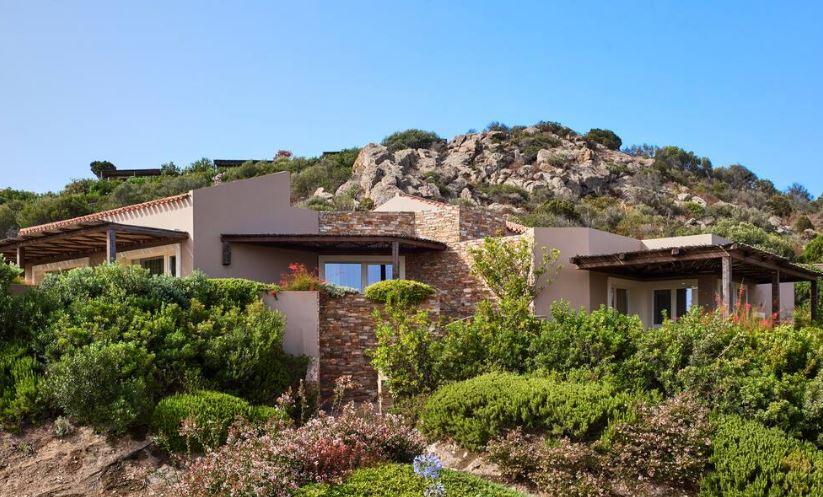Baia Di Chia Resort Sardinia, Curio Collection By Hilton Dış mekan fotoğraf